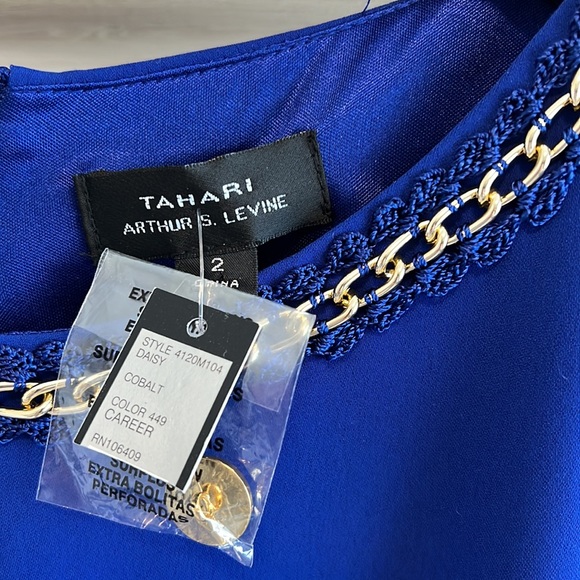 NWT Tahari Daisy, Chain Neck Belted Dress, 2 - Picture 4 of 8